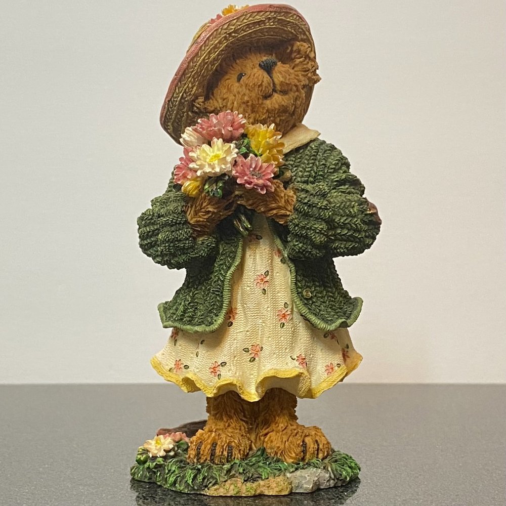 Boyds Bears & Friends Daisy Bloomenbear Let’s Be Friends Figurine 2003